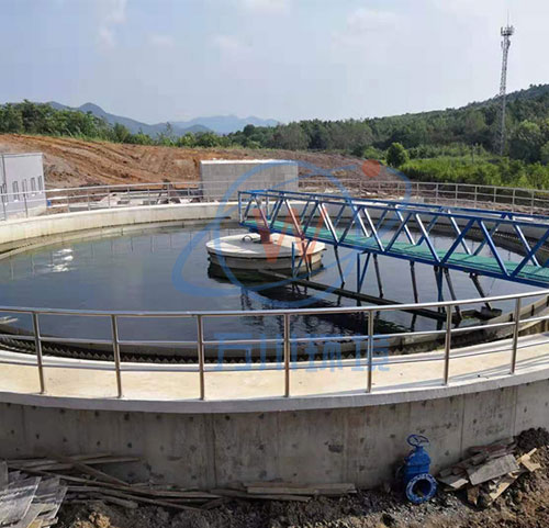WBZG半橋周邊傳動(dòng)刮泥機(jī) WBZG半橋周邊傳動(dòng)刮泥機(jī)